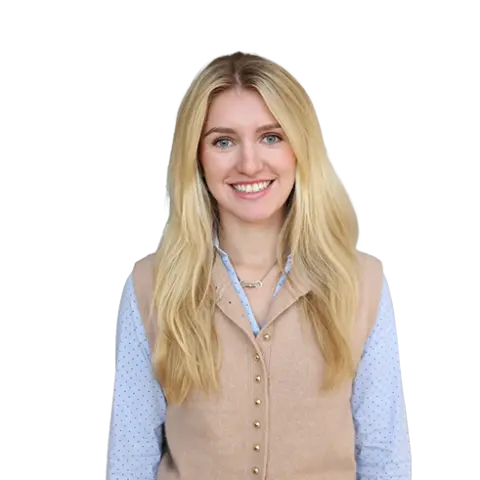 Laura headshot desktop